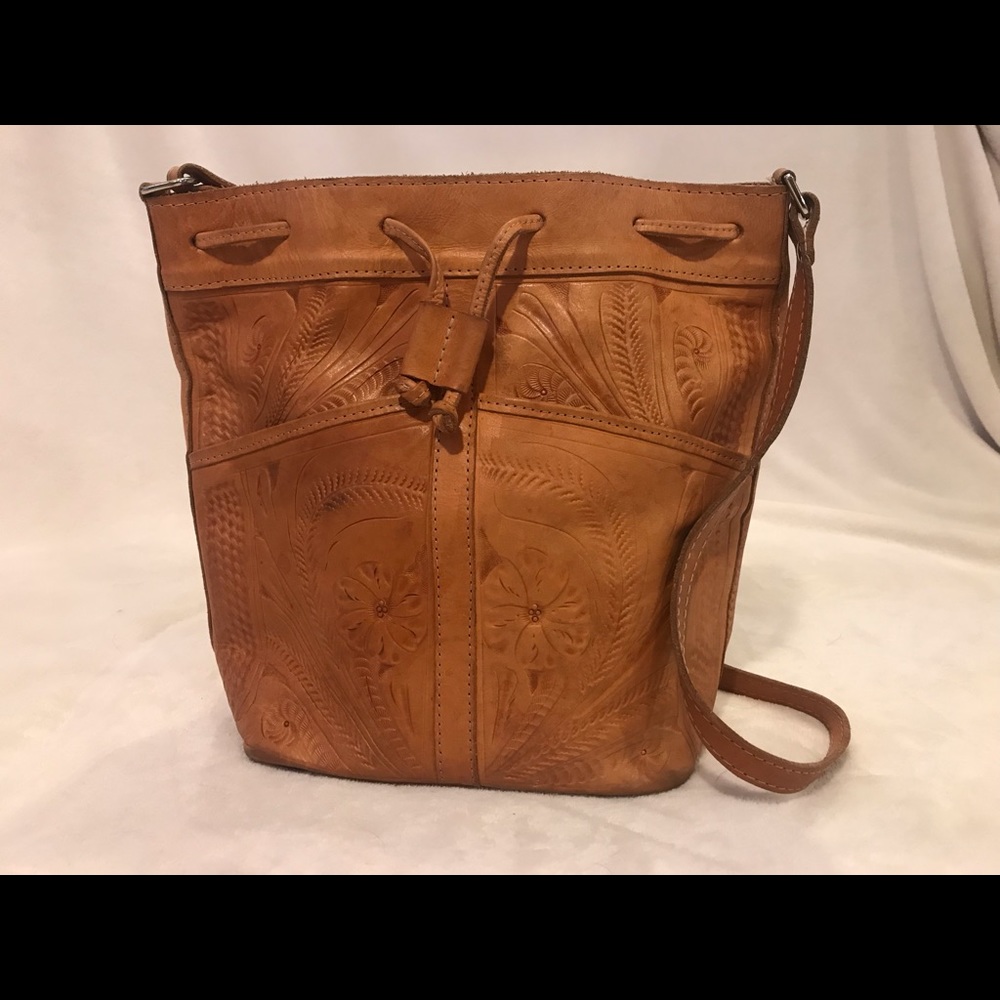 Women’s Leather tote/bucket Bag hand-tooled
